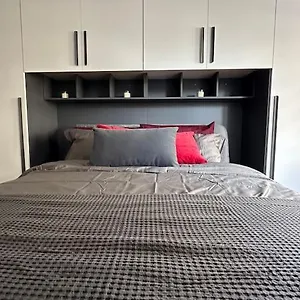 https://cozy-suite-with-terrace.it-lombardy.com